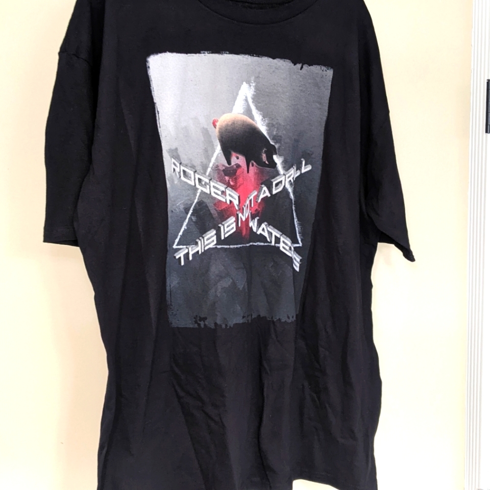 NWOT - Roger Waters "This is Not A Drill Tour" tee - 2X